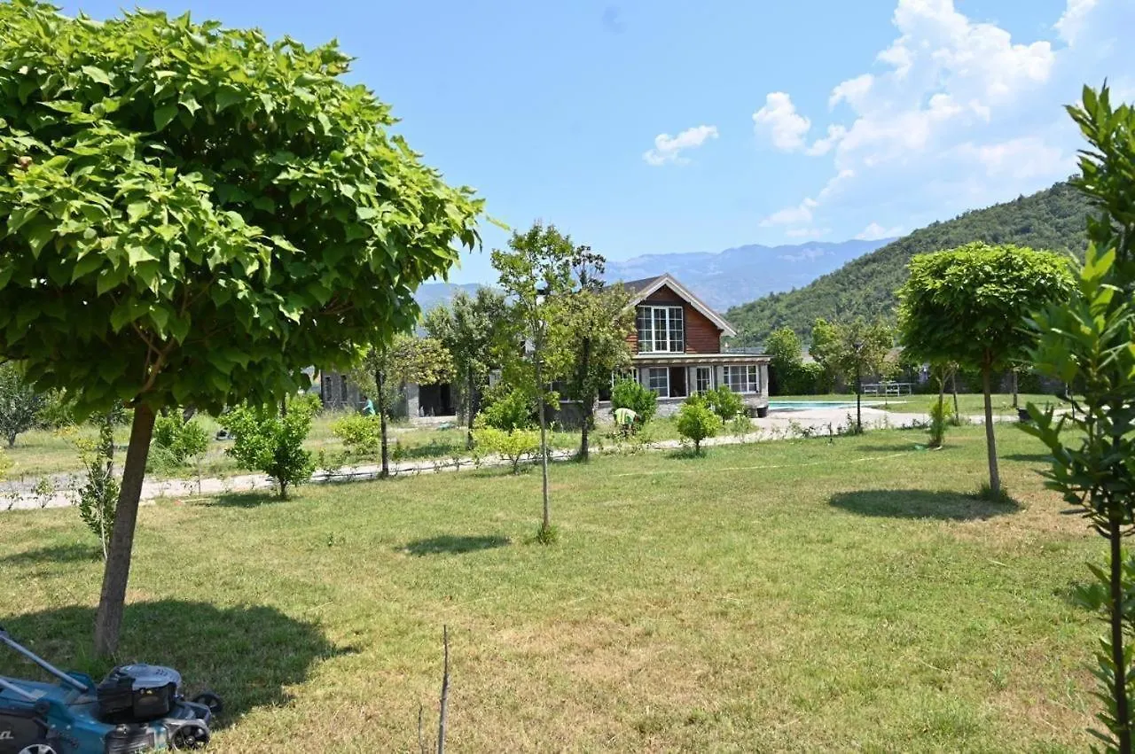 The Emerald Courtyard Elbasan
