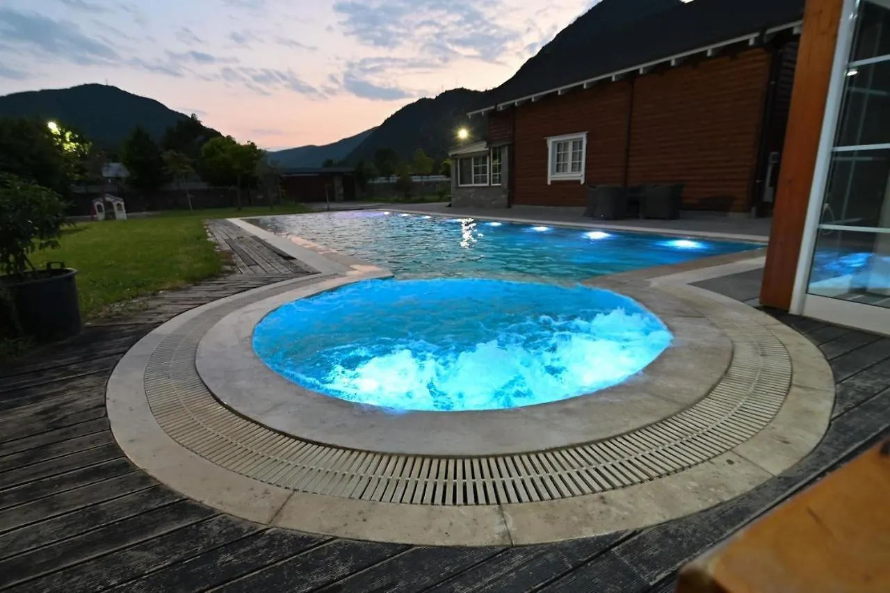 Villa The Emerald Courtyard Elbasan Albânia